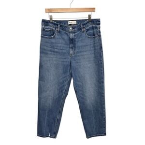 Abercrombie‎ & Fitch Jeans Womens 14 Short Blue The Mom High Rise Raw Hem Ankle